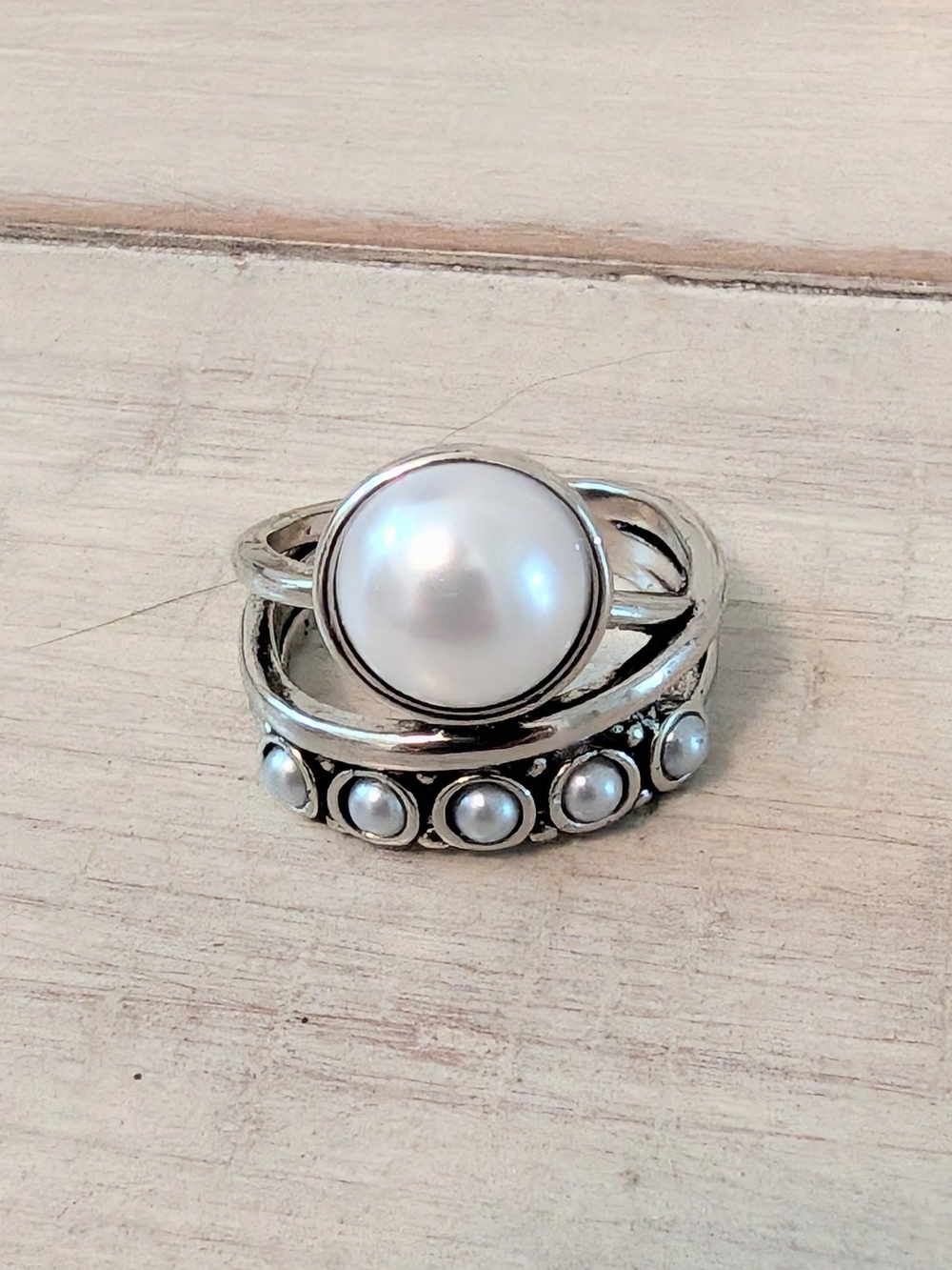 Brighton Museum Pearl Ring Size 8